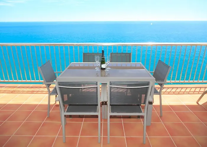 Uhc Costa Pinosmar Apartman *